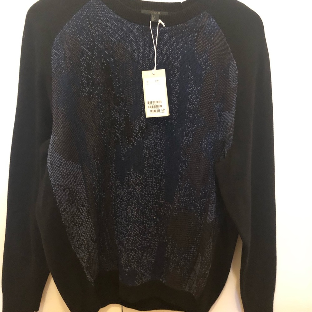 Men’s COS black/blue sweater - new with tags!